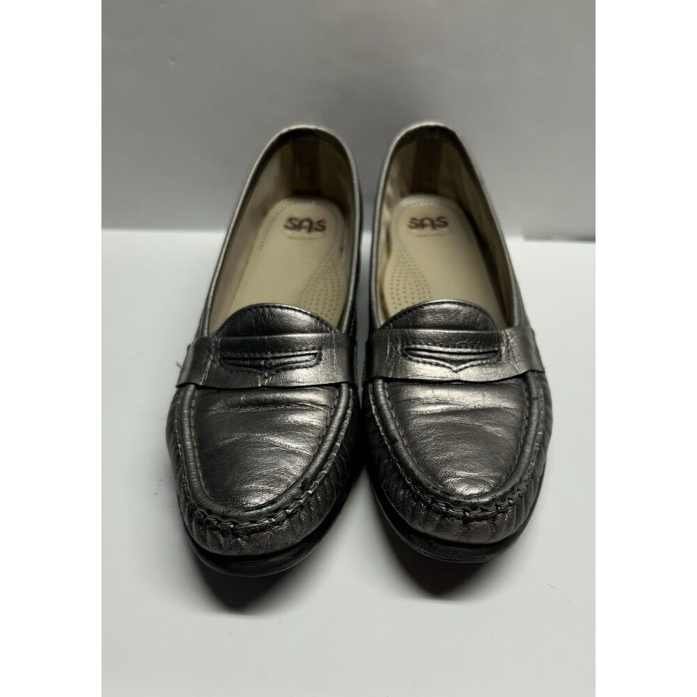 SAS Penny Loafers Metallic Gray Silver Comfort Women  Size 8.5 slip on preppy